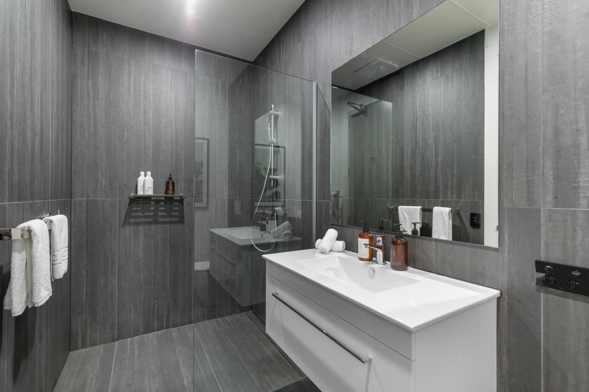 12Th Avenue Suites 皇后镇 外观 照片